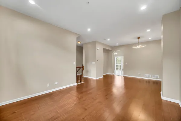 1260 EVERGREEN AVE