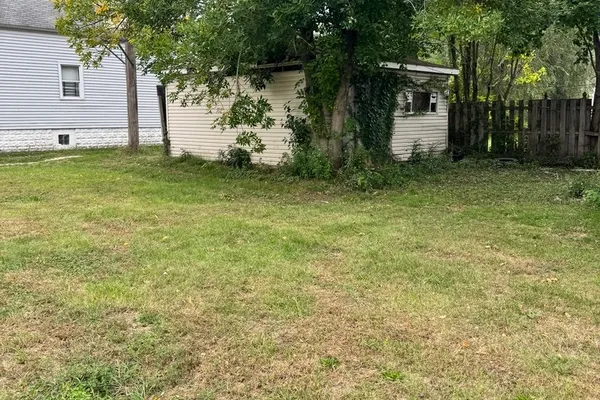 752 STATE LINE RD