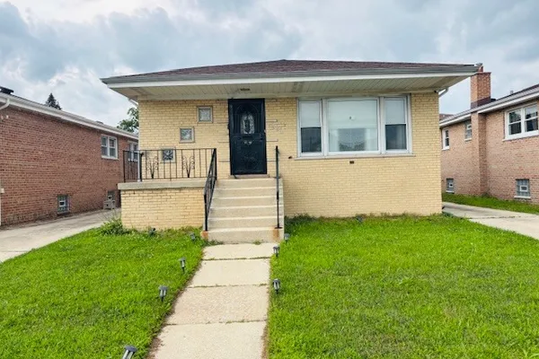 380 BENSLEY AVE