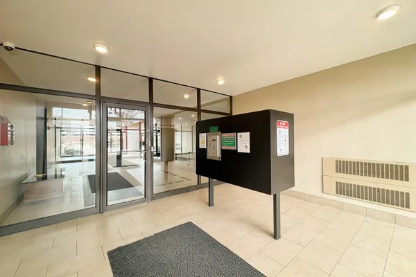 3021 S MICHIGAN AVE 306