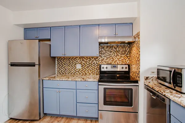 4980 N MARINE DR 1431
