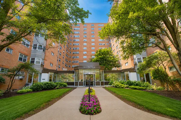 4980 N MARINE DR 1431