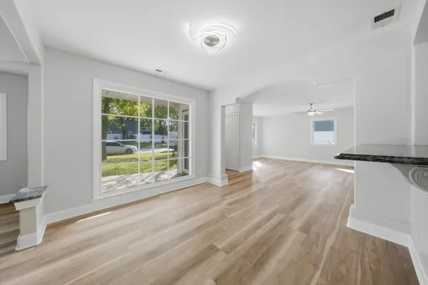 15248 HIGHLAND AVE