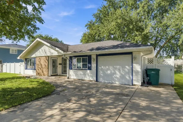 15248 HIGHLAND AVE