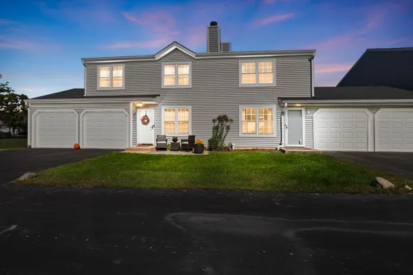 2024 COUNTRYSIDE LN