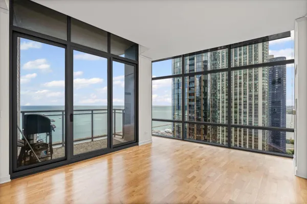 450 E WATERSIDE DR 2903