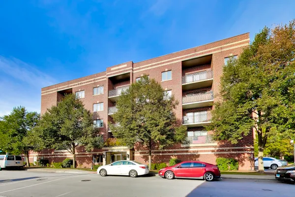 450 S WESTERN AVE 505