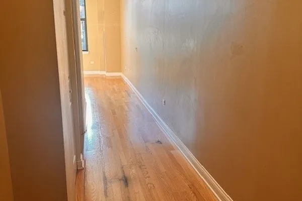 8 W MONROE ST 1206