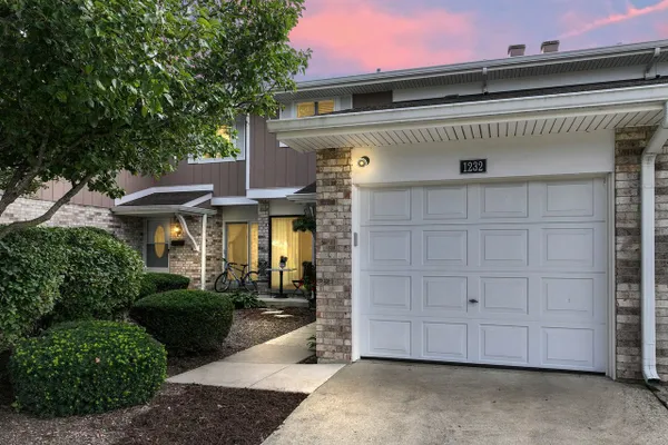 1232 READING CT