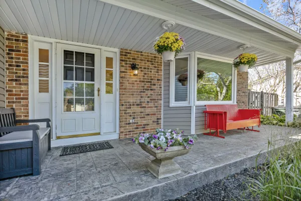 428 FRANKLIN LN