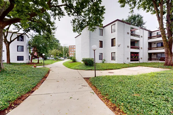334 W MINER ST 3B