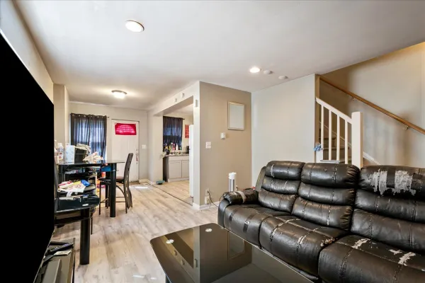 735 E 105TH PL