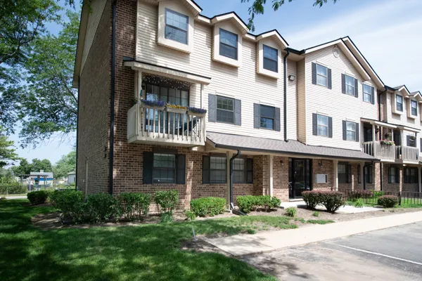 1486 W JEFFERSON AVE D