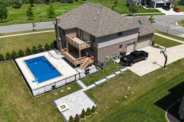 22612 BEAR CLAW LN