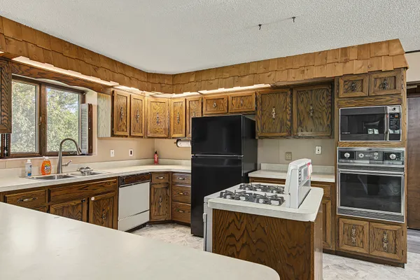 23650 S ASHLAND AVE