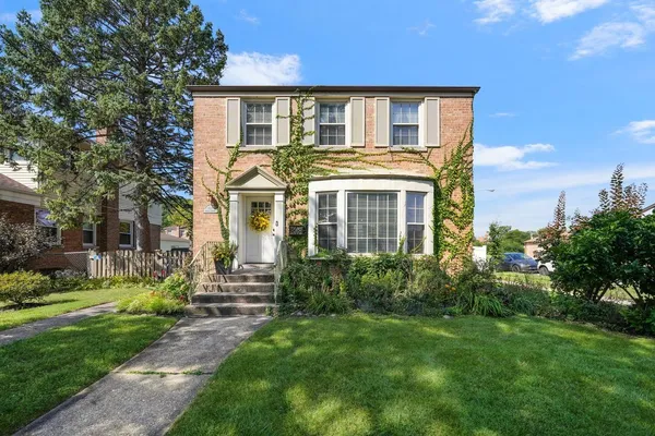 1800 NORFOLK AVE