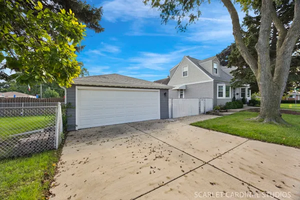 1759 COOLIDGE AVE