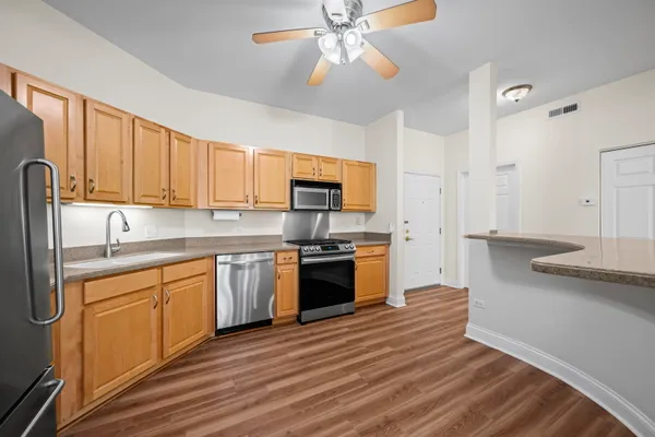 3115 TOWN SQUARE DR 408