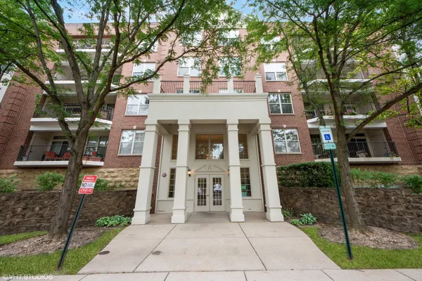 3115 TOWN SQUARE DR 408