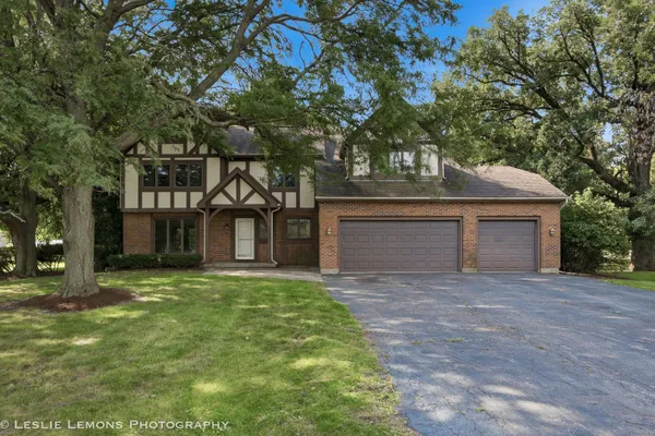 745 JAMESTOWNE CT
