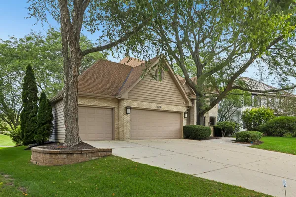 1504 GREENLAKE DR