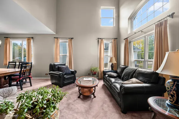 539 CAPITAL LN