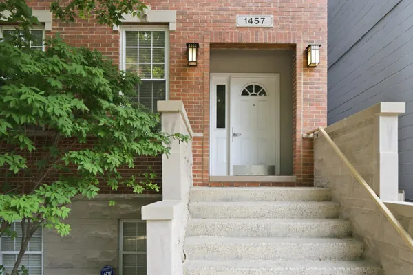 1457 W FRY ST 1