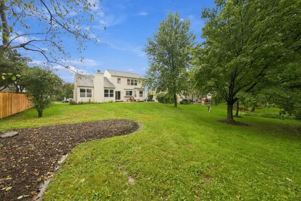 73 FIELDSTONE DR