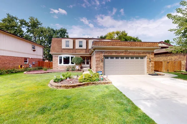 674 SYCAMORE LN