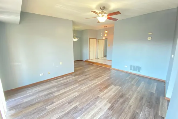 13933 LARAMIE AVE 217