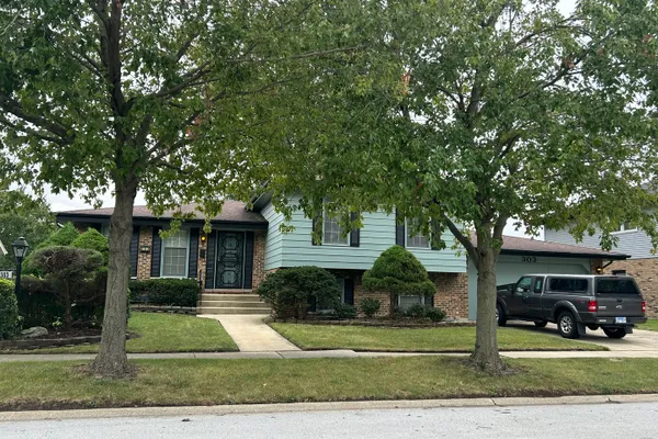 303 S UNIVERSITY AVE