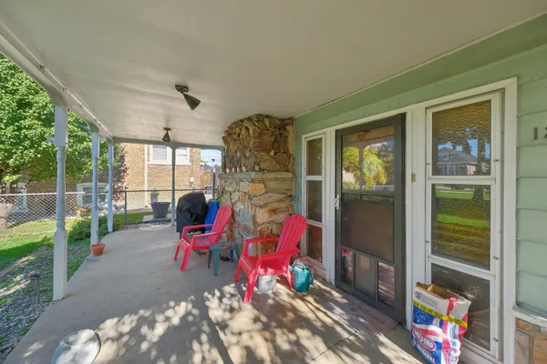 1311 S 59TH CT