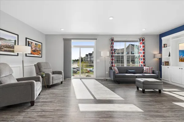 424 SHADOW CT