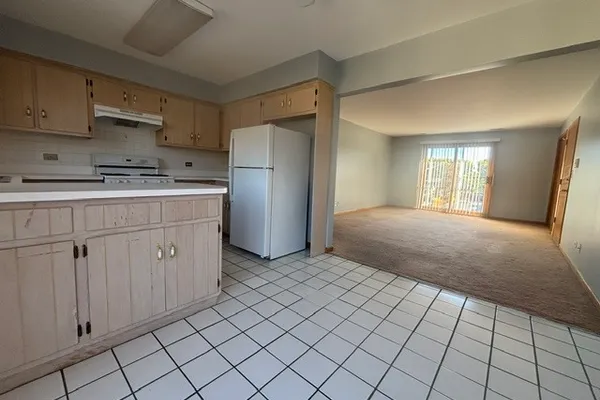8320 W BELMONT AVE 11