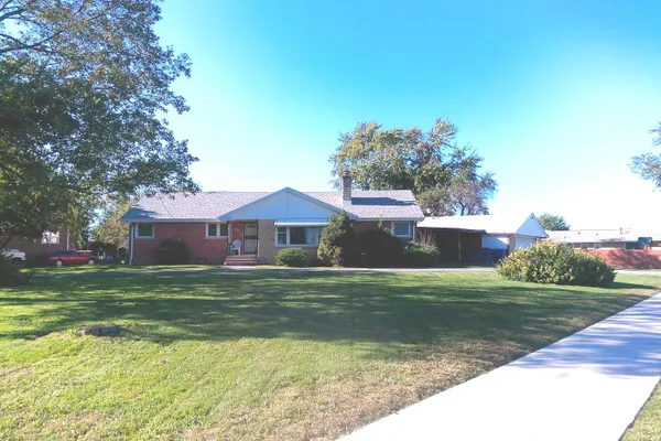 4806 W MAIN ST