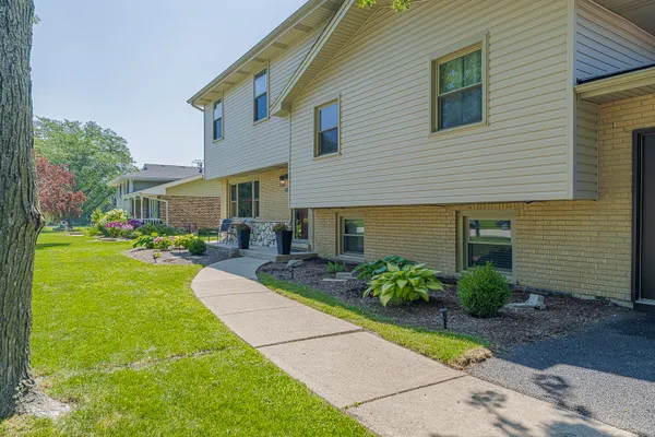 220 PFAFF DR