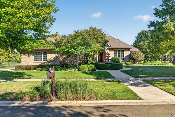 25118 W MCMILLIN DR