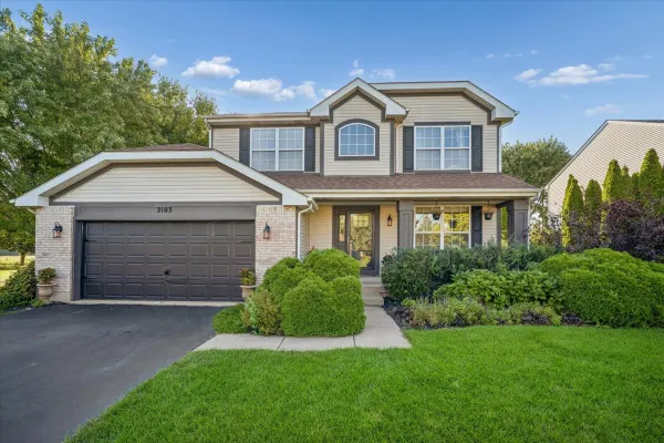 2103 OLDE MILL LN