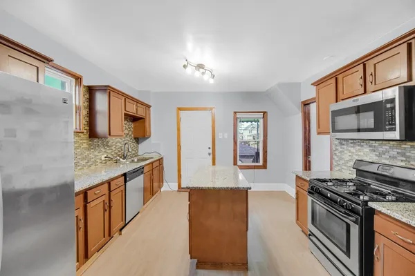 505 154TH PL