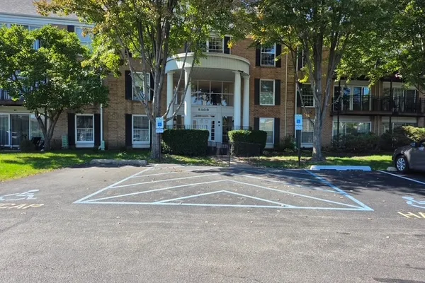5100 CARRIAGEWAY DR 109
