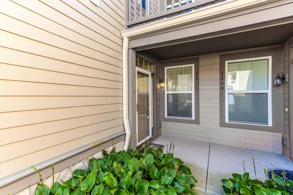 1871 CRENSHAW CIR