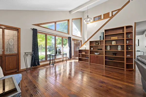 161 AMHERST DR