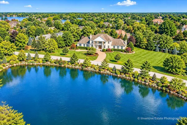 7 WILLOW BAY DR