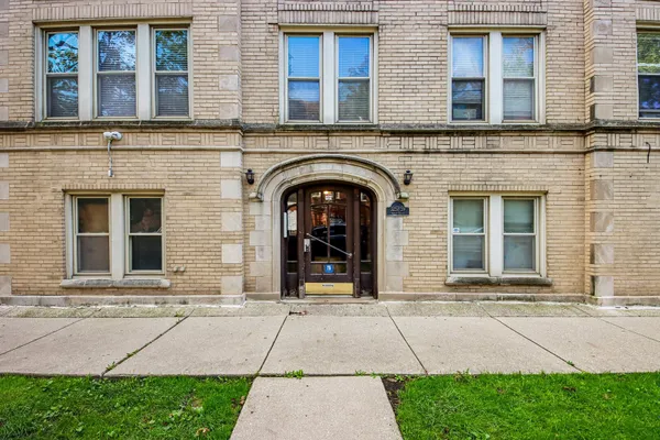 3257 W OLIVE AVE 3