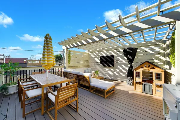 1512 W DIVERSEY PKWY C