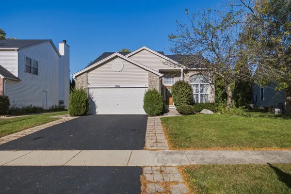 1776 AUTUMN WOODS LN
