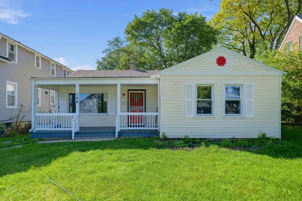 156 OAK AVE