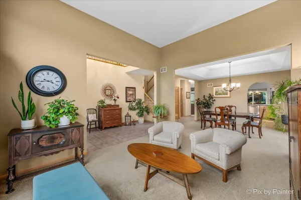 1173 SANDALWOOD LN