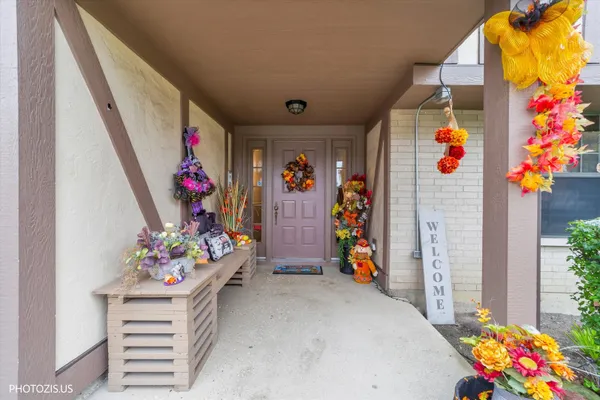 348 ESSEX CT 3-A-L