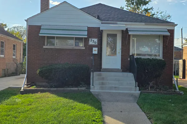 230 BELLWOOD AVE